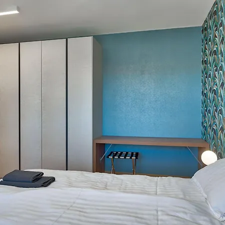 Prestige Penthouse Apartment *