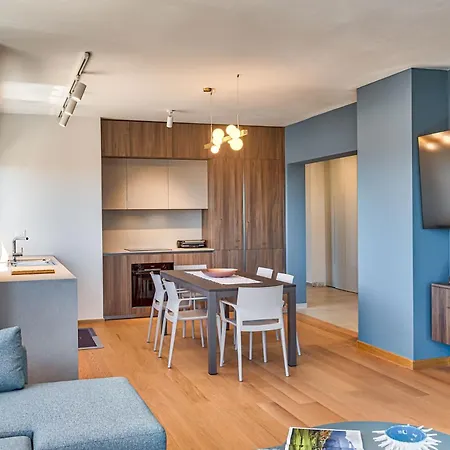 Prestige Penthouse Apartment *