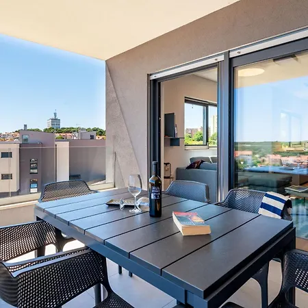 Prestige Penthouse * Pula